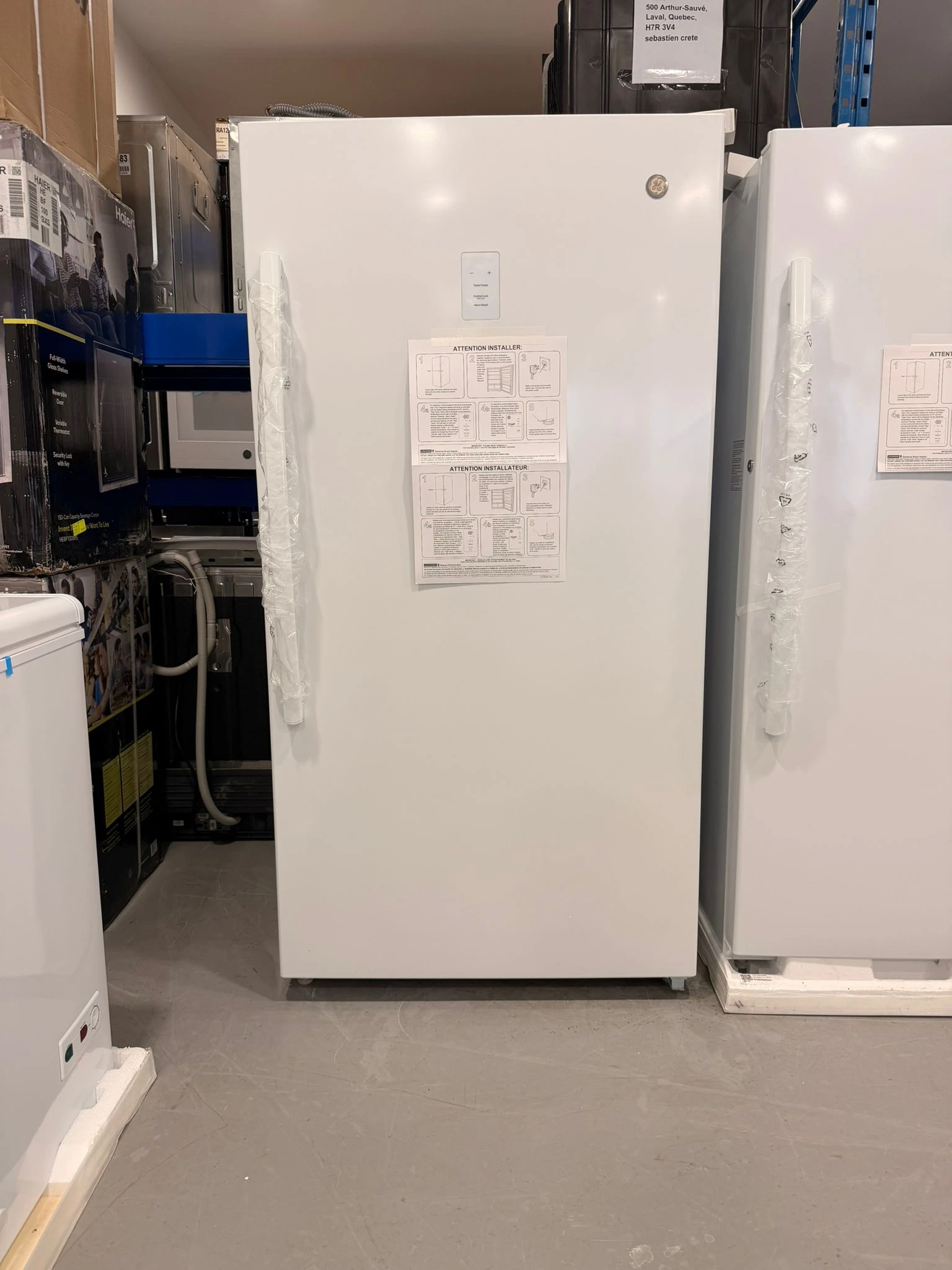 Congélateur vertical GE – 33 pouces, 17,3 pi³, blanc – FUF17DLRWW - Image 6