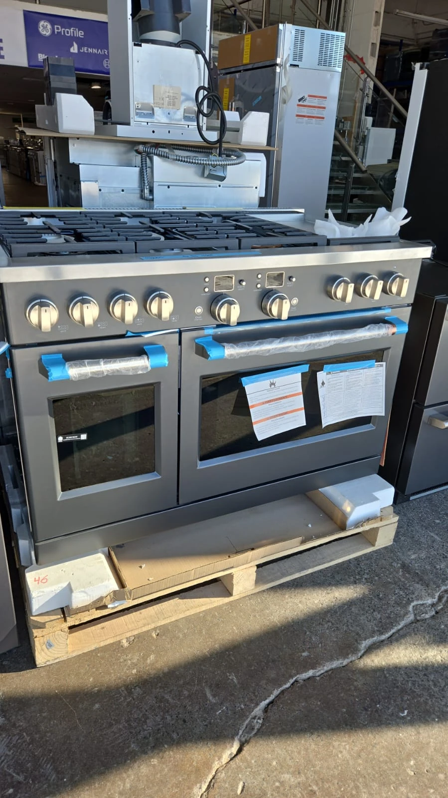 Cuisinière à biénergie GE Café – 48 pouces, 8,25 pi³, noir – C2Y486P3T2D1 – Image 8