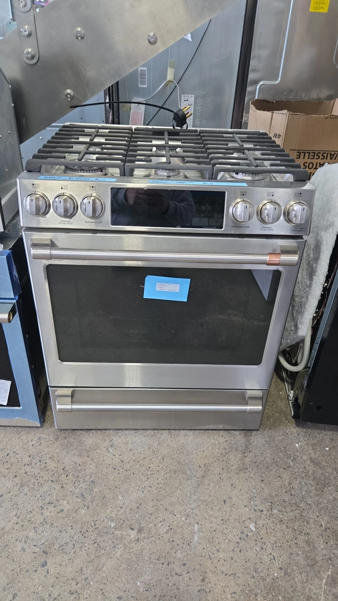 Cuisinière à biénergie GE Café – 30 pouces, 5,7 pi³, acier inoxydable – CC2S900P2MS1 – Image 7