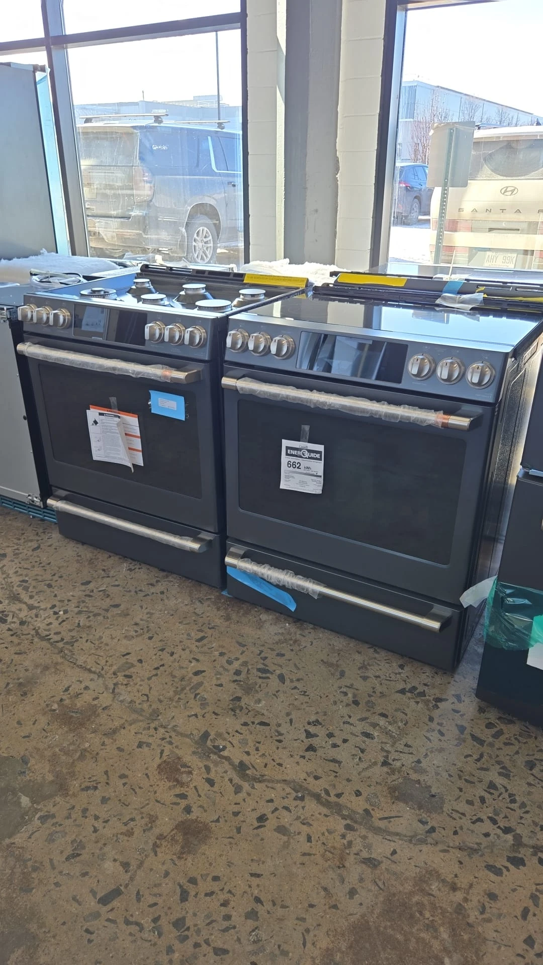 Cuisinière à gaz GE Café – 30 pouces, 5,6 pi³, noir – CCGS700P3MD1 – Image 9