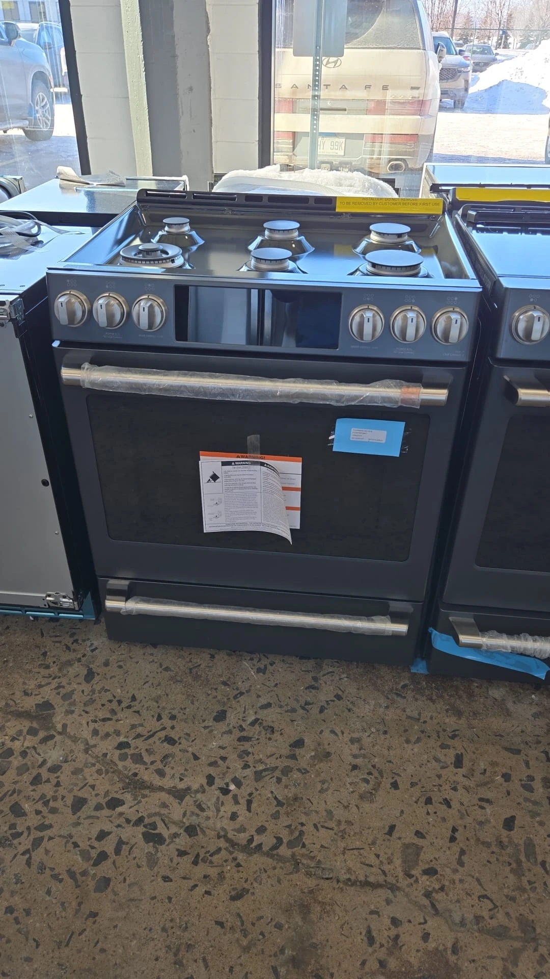 Cuisinière à gaz GE Café – 30 pouces, 5,6 pi³, noir – CCGS700P3MD1 – Image 7