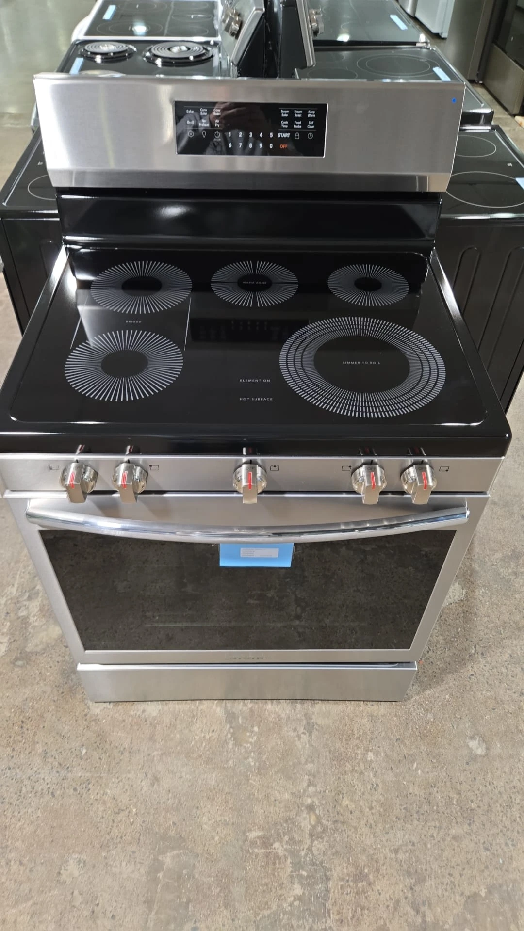 Cuisinière électrique Frigidaire Gallery – 30 pouces, 5,3 pi³, inox – GCRE306CBF – Image 12