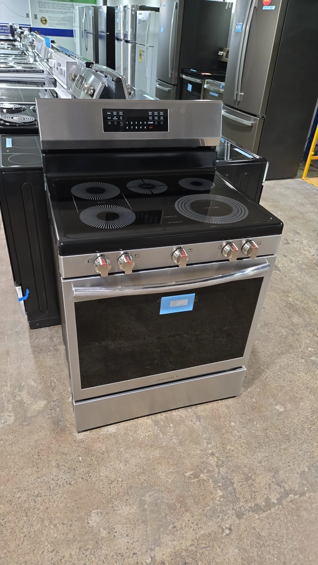 Cuisinière électrique Frigidaire Gallery – 30 pouces, 5,3 pi³, inox – GCRE306CBF – Image 9