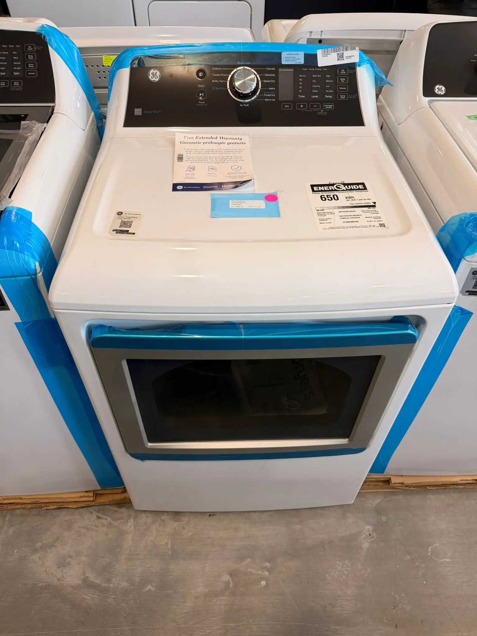 Sécheuse électrique GE – 27 pouces, 7.4 pi³, 12 cycles, évacuation, blanc – GTD68EBMRWS - Image 6