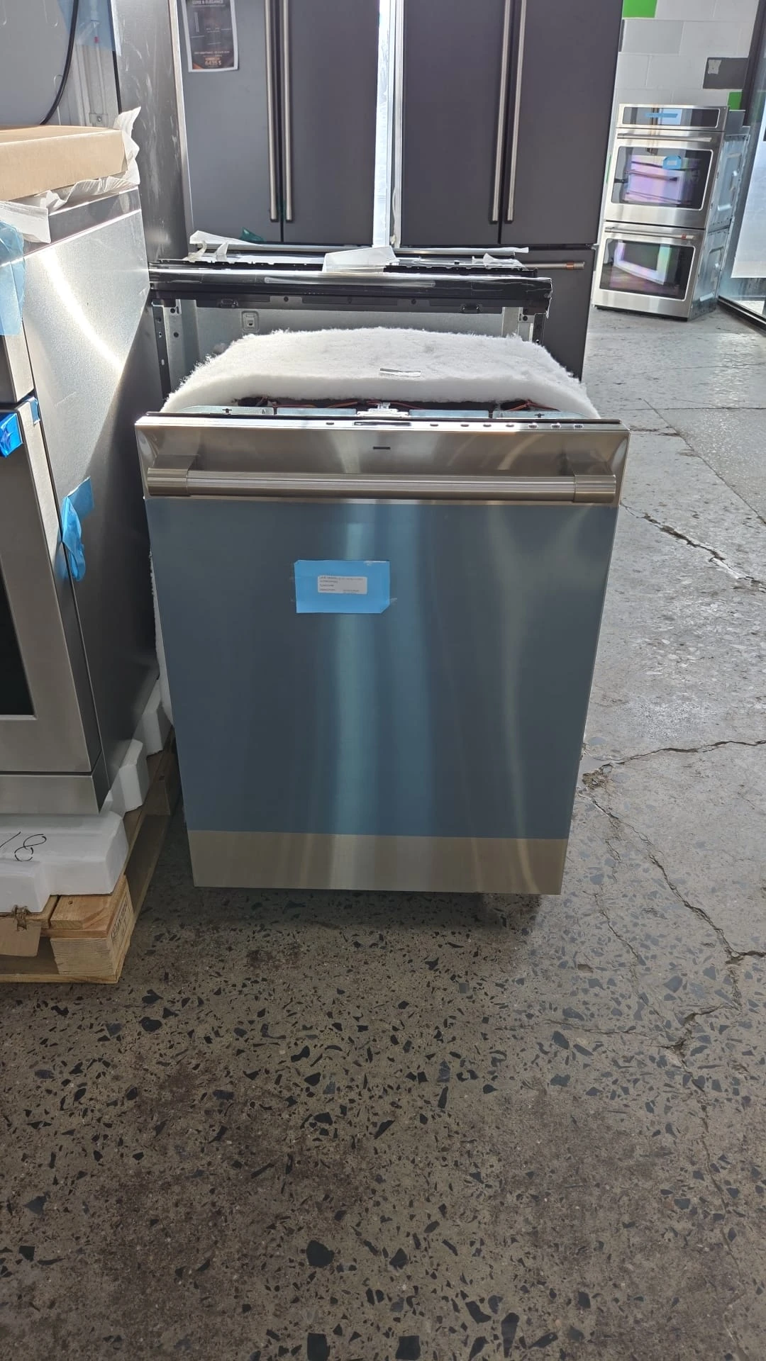 Lave-vaisselle encastrable Monogram – 24 pouces, 39 dB, inox – ZDT985SPNSS - Image 7