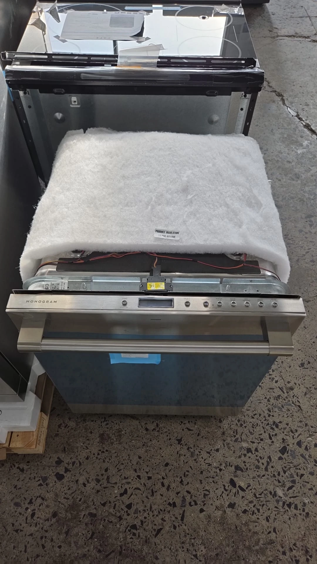 Lave-vaisselle encastrable Monogram – 24 pouces, 39 dB, inox – ZDT985SPNSS - Image 9