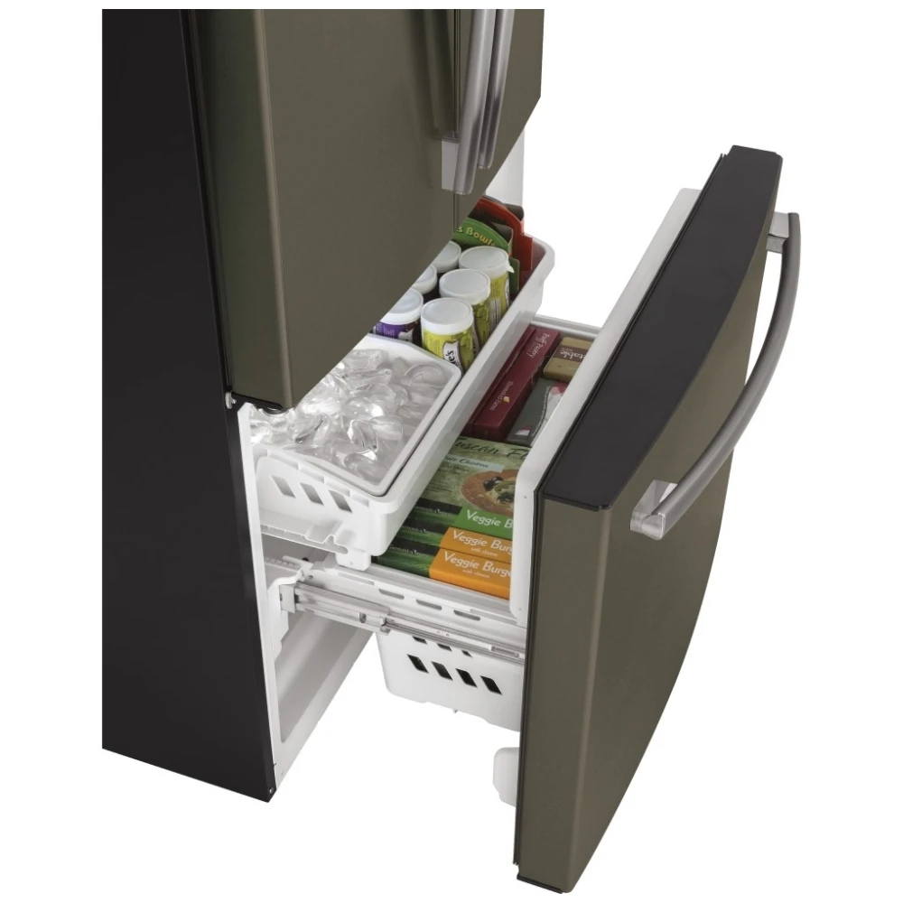 Réfrigérateur à portes françaises GE – 33 pouces, profondeur de comptoir, 18,6 pi³, ardoise – GWE19JMLES - Image 4