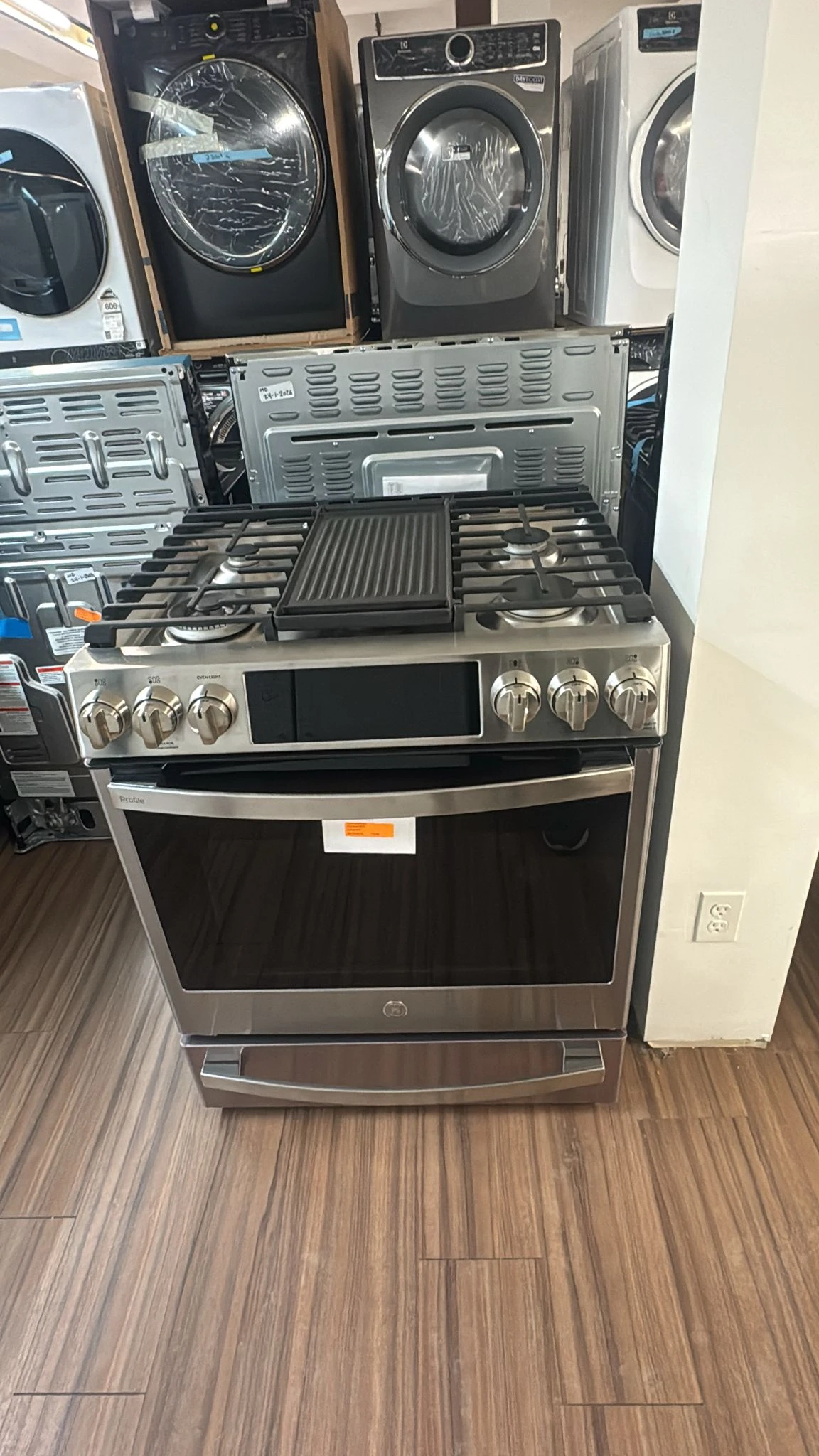 Cuisinière GE Profile – 30 pouces, 5.6 pi³, convection , 5 brûleurs, Acier inoxydable – PC2S930YPFS – Image 5