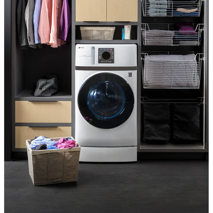 Laveuse-sécheuse tout-en-un GE Profile – 28 pouces, laveuse 5,3 pi³, Wi-Fi, 1 300 RPM, blanc – PFQ83HSSWWW - Image 4