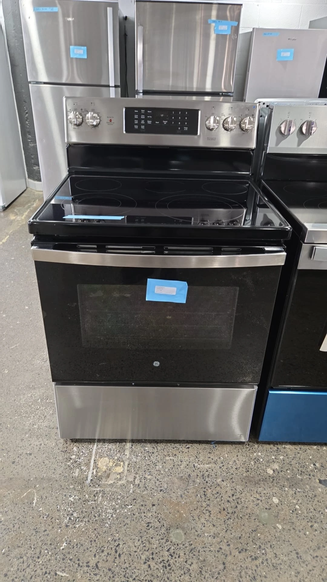 Cuisinière électrique GE – 30 pouces, 5,0 pi³, acier inoxydable – JCB840STSS – Image 6