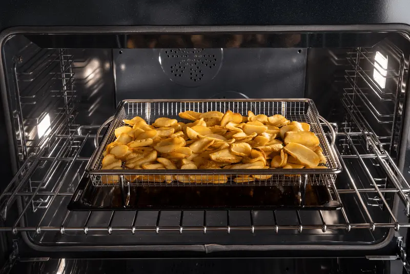 Cuisinière à induction Bertazzoni – 30 pouces, 4,6 pi³, convection européenne véritable, 4 éléments, Carbonio – PRO304IFEPCAT – Image 3