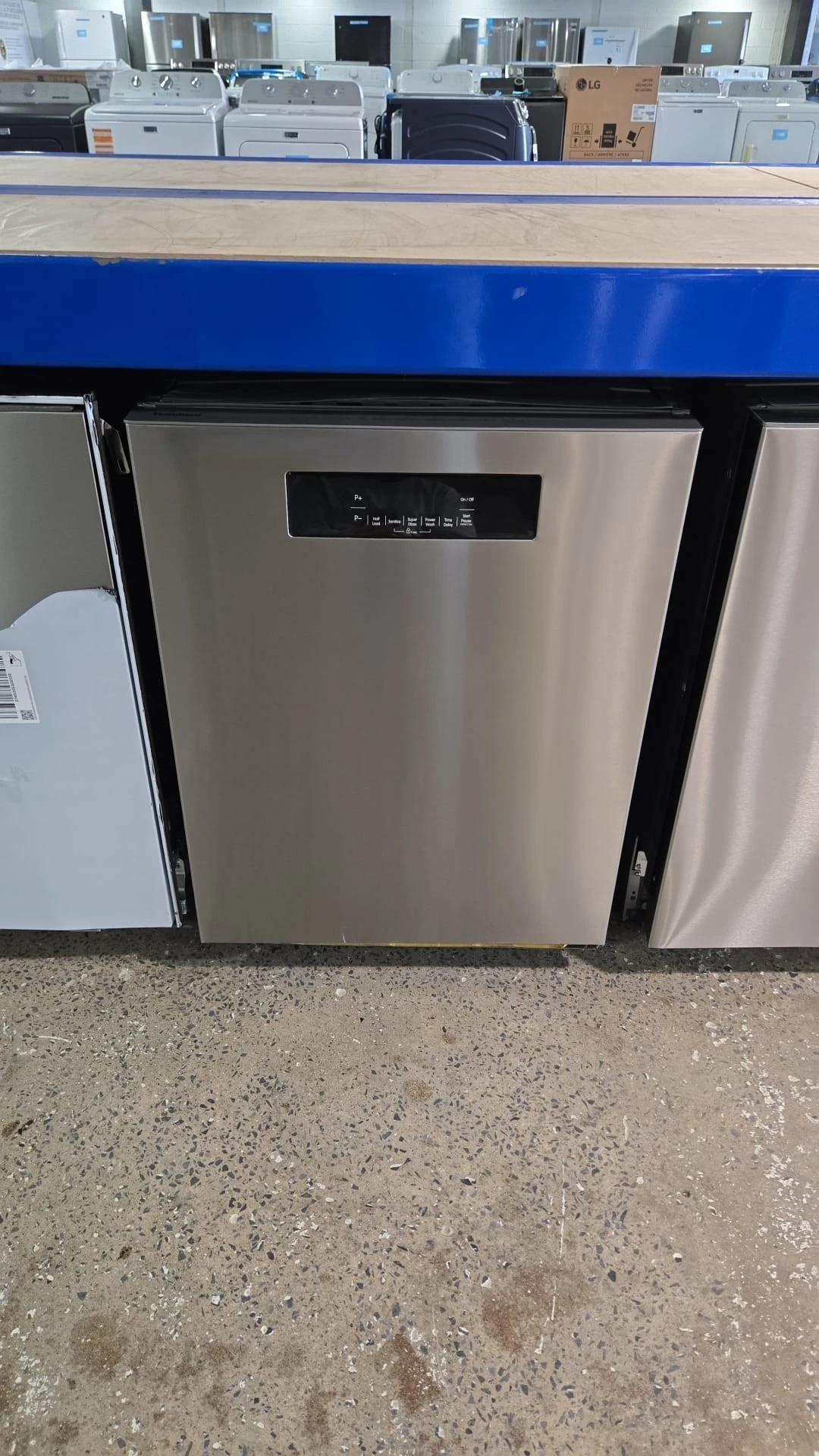 Lave-vaisselle Blomberg – 24 pouces, 45 dB, intérieur inox, 3 paniers – DWT52800SSIH - Image 6