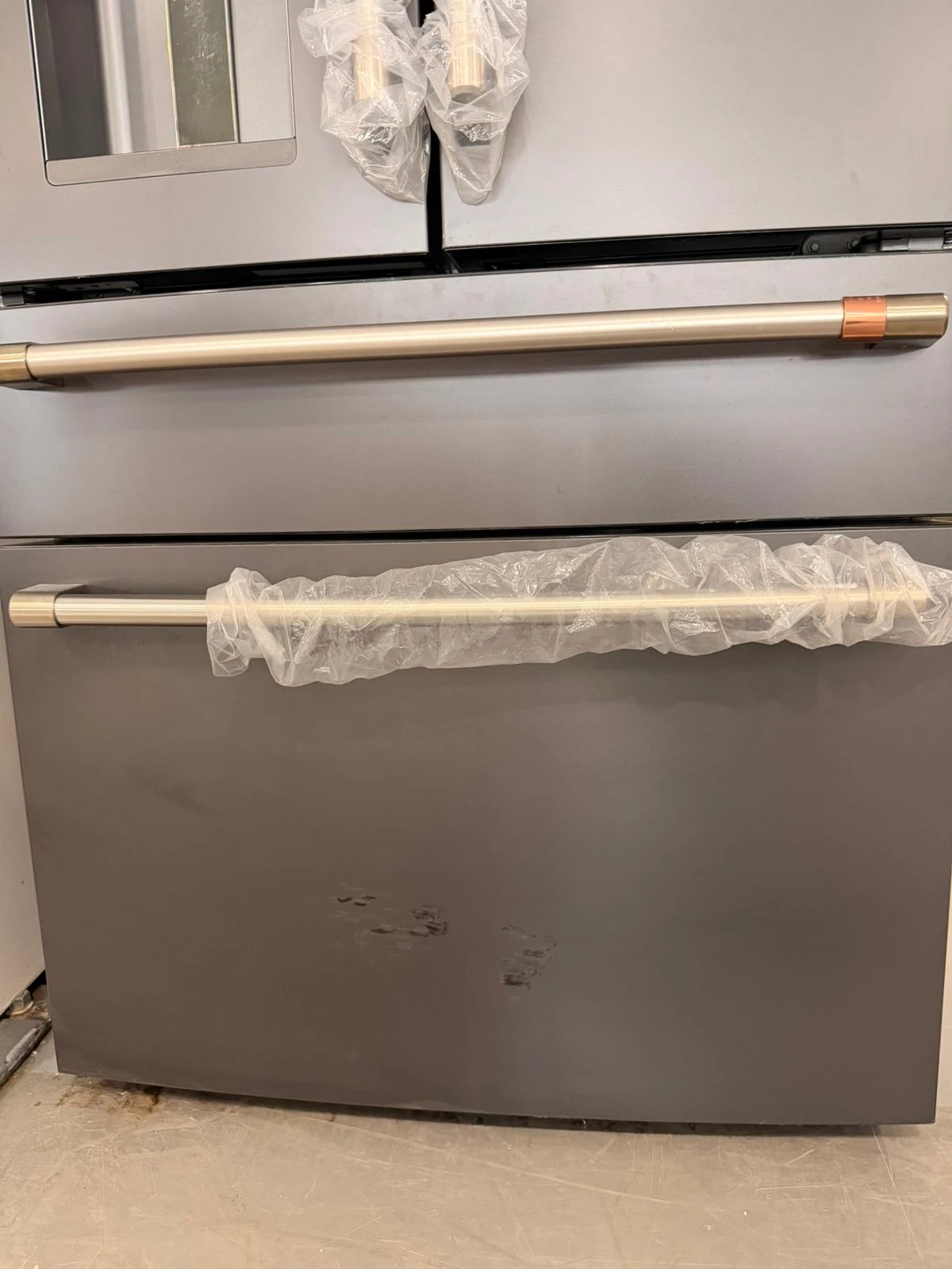 Réfrigérateur à portes françaises Café – 36pouces, 27,8 pi³, distributeur d’eau et glace externe, ENERGY STAR, noir – CVE28DP3ND1 - Image 7