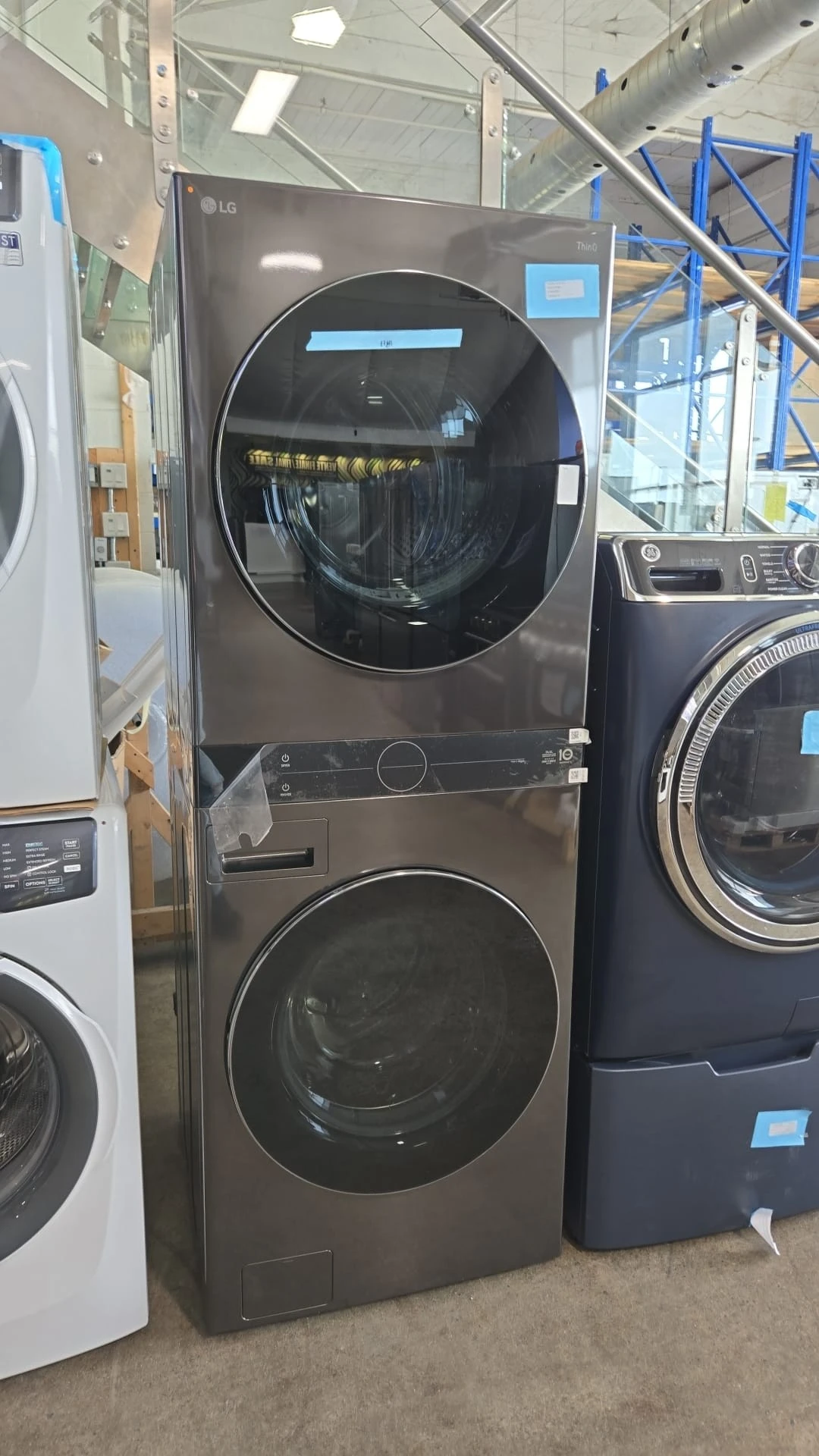 Centre de buanderie LG inox noir 27 pouces, 5,8 pi³, laveuse-sécheuse combiné – WKHC252HBA – Image 7