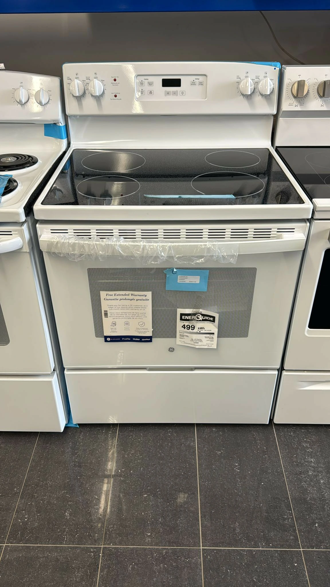 Cuisinière électrique GE blanc 30 pouces – JCBS630DKWW – Image 4