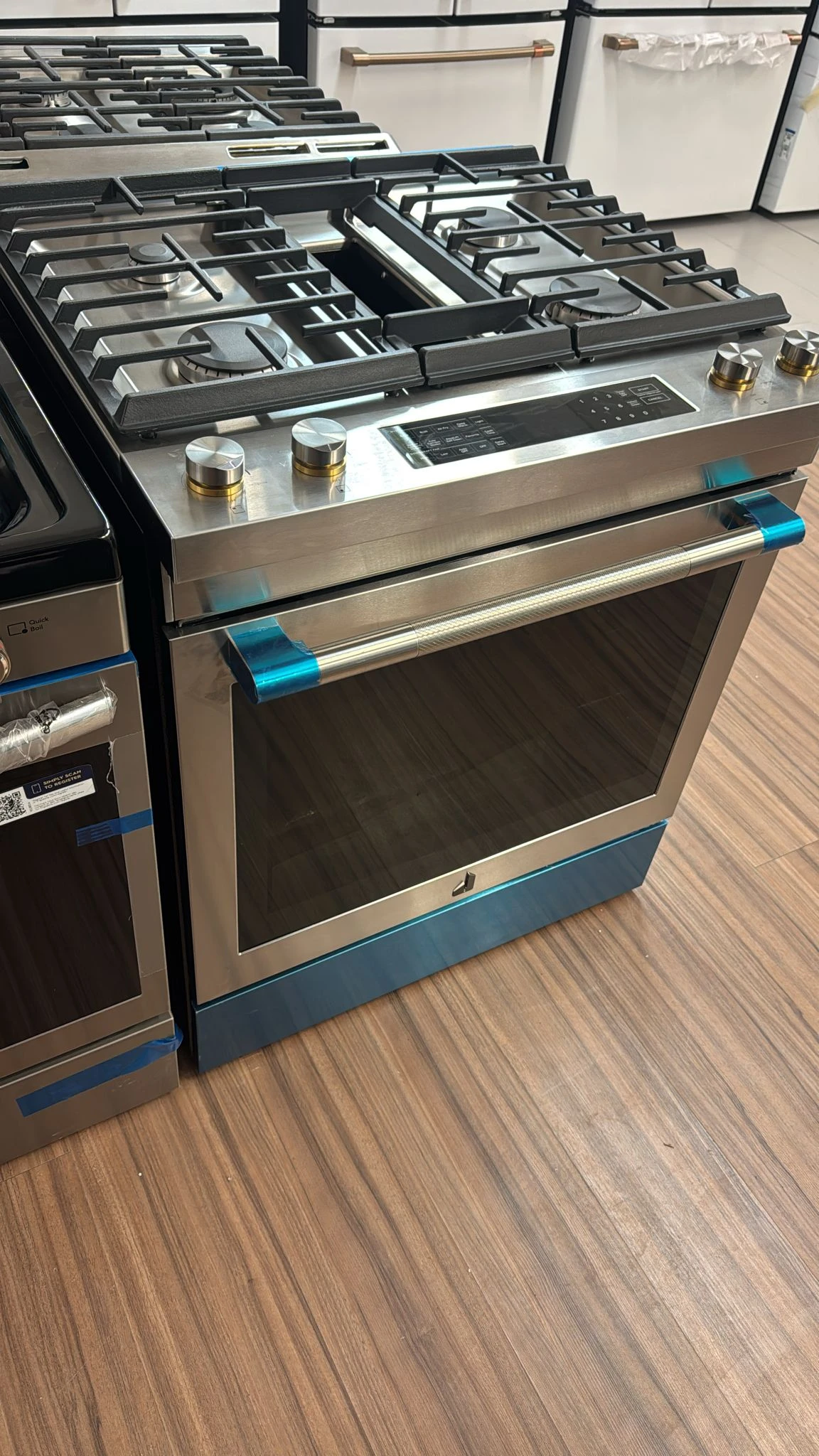 Cuisinière JennAir inox 30 pouces, 6,4 pi³, biénergie – JDS1750ML - Image 6