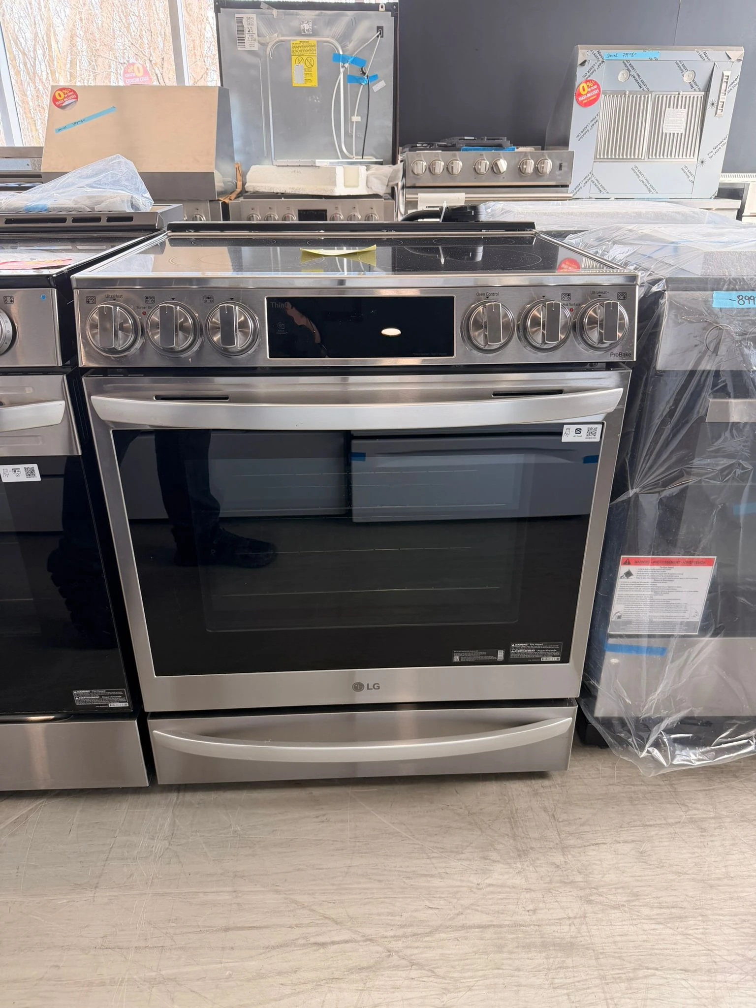 Cuisinière électrique LG – 30 pouces, convection, 5 brûleurs, inox – LSEL6337F – Image 6