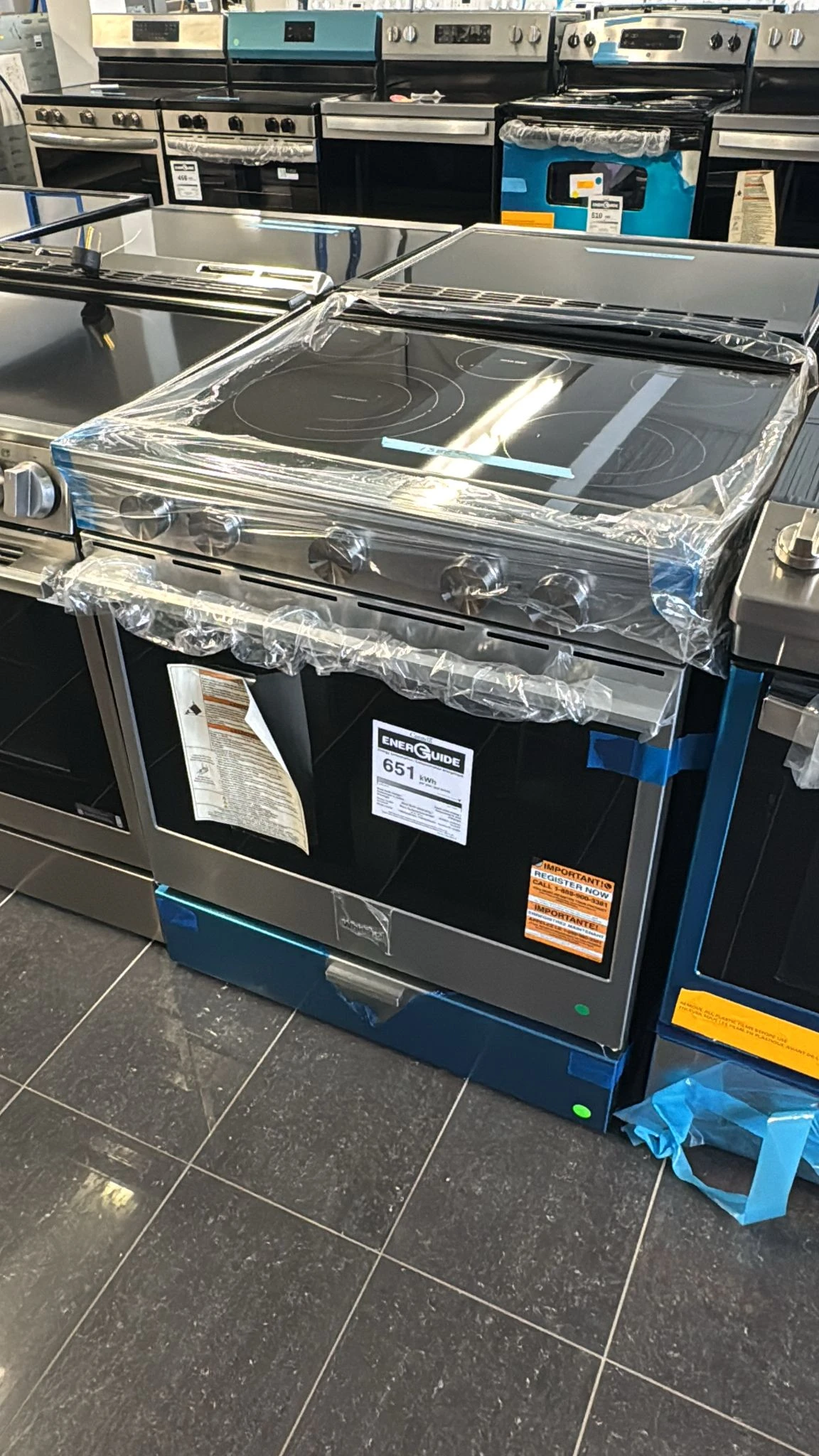 Cuisinière Whirlpool inox 30 pouces, 6,4 pi³, électrique – YWEEA25H0HZ5 – Image 6