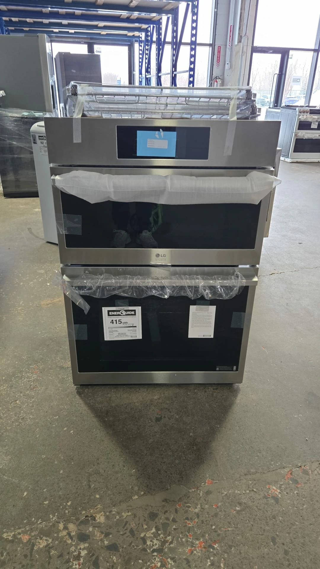 Four micro-ondes encastré LG Studio inox 30 pouces – WCES6428F – Image 5