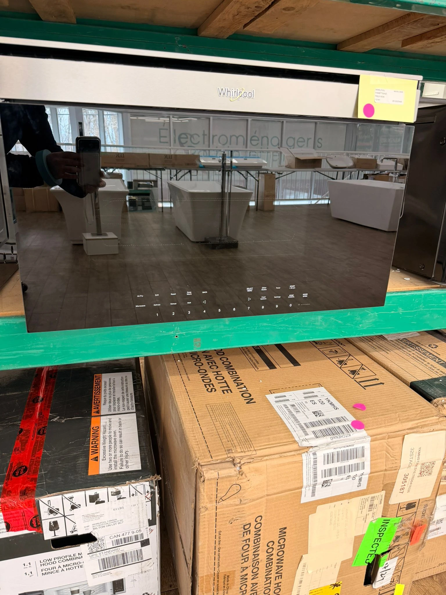 Micro-ondes Whirlpool – encastré 30 pouces, 1,1 pi³, convection, inox – YWMBT7030SZ – Image 6