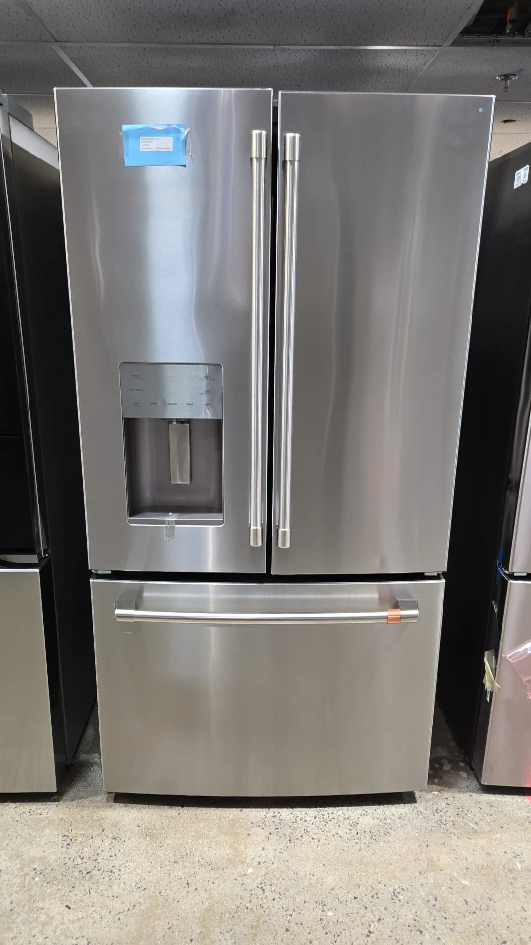 Réfrigérateur Café inox 36 pouces, 25,6 pi³, portes françaises – CFE26KP2NS1 – Image 8